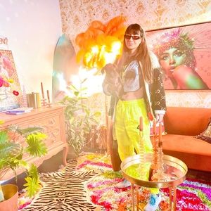 Meet your Posher, Chie